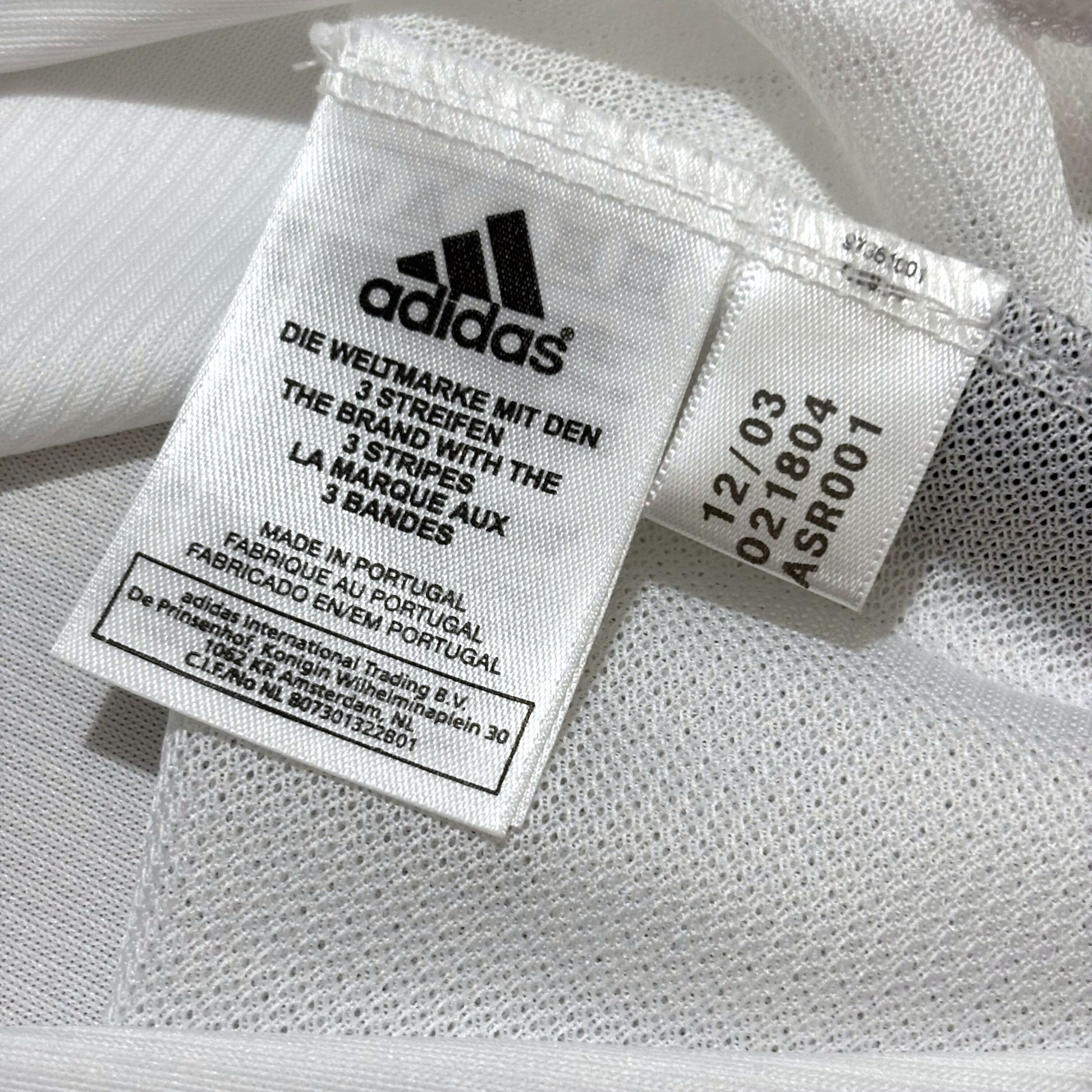 021804 adidas
