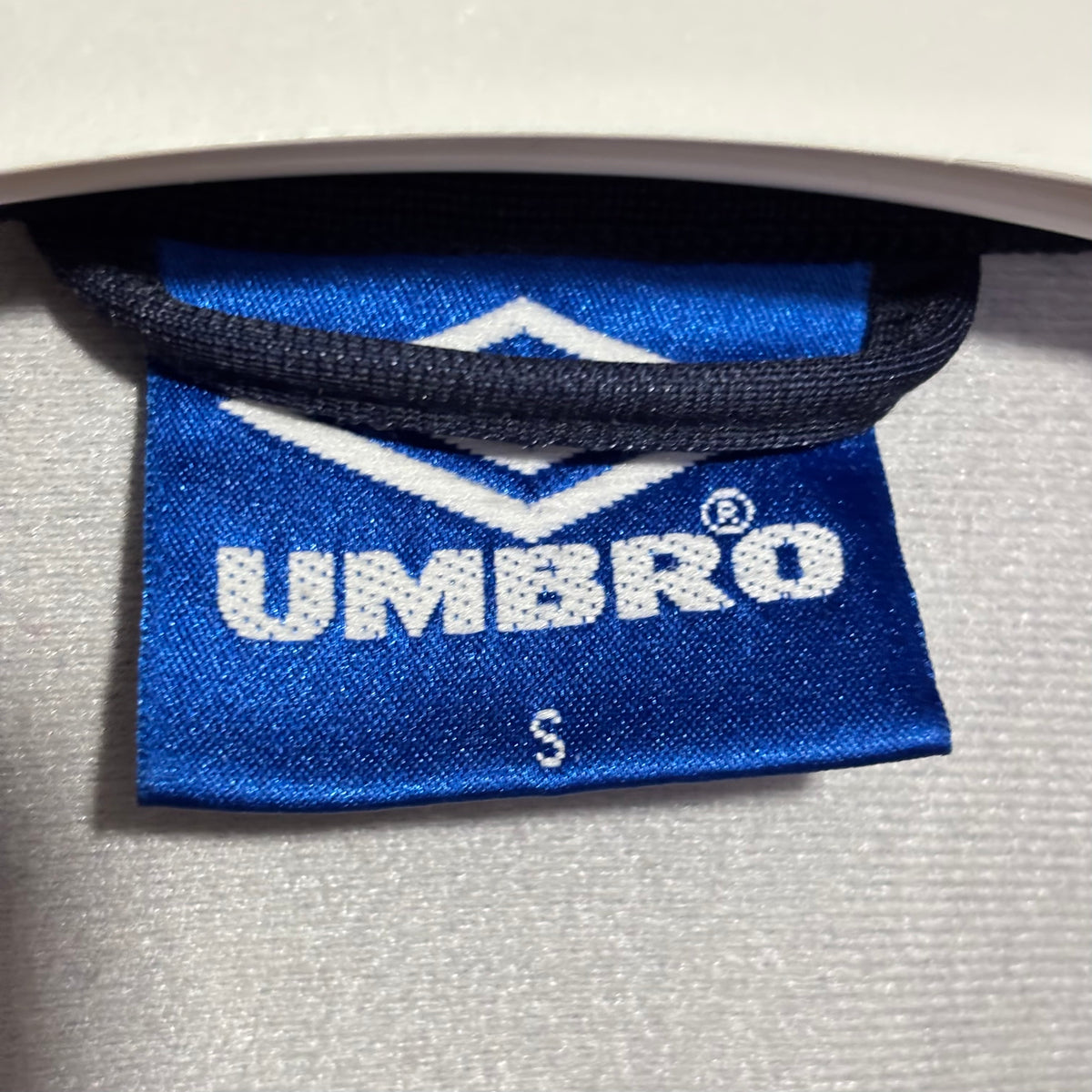 Chaqueta de fútbol vintage Sevilla FC 1995-1996 Umbro azul marino