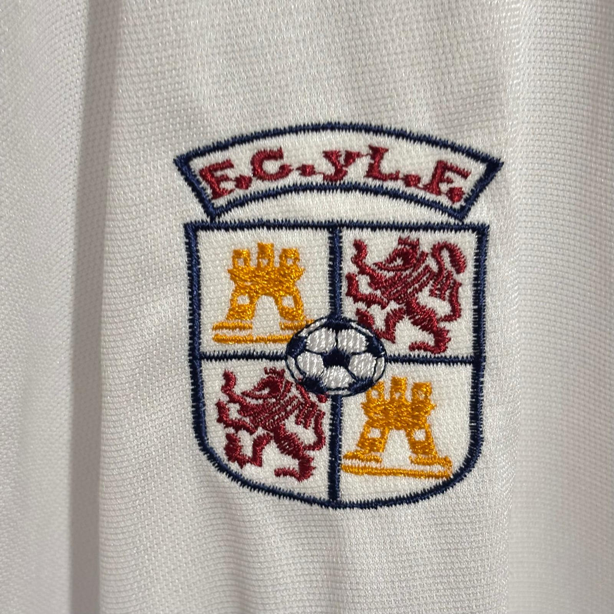 Camiseta Castilla y León 2000 Local