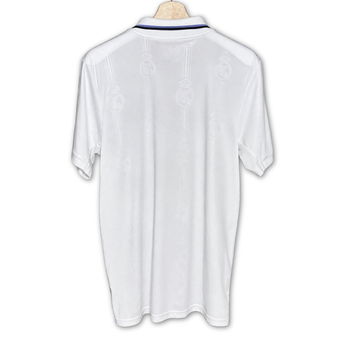 Camiseta de fútbol Real Madrid 2022-2023 local Adidas