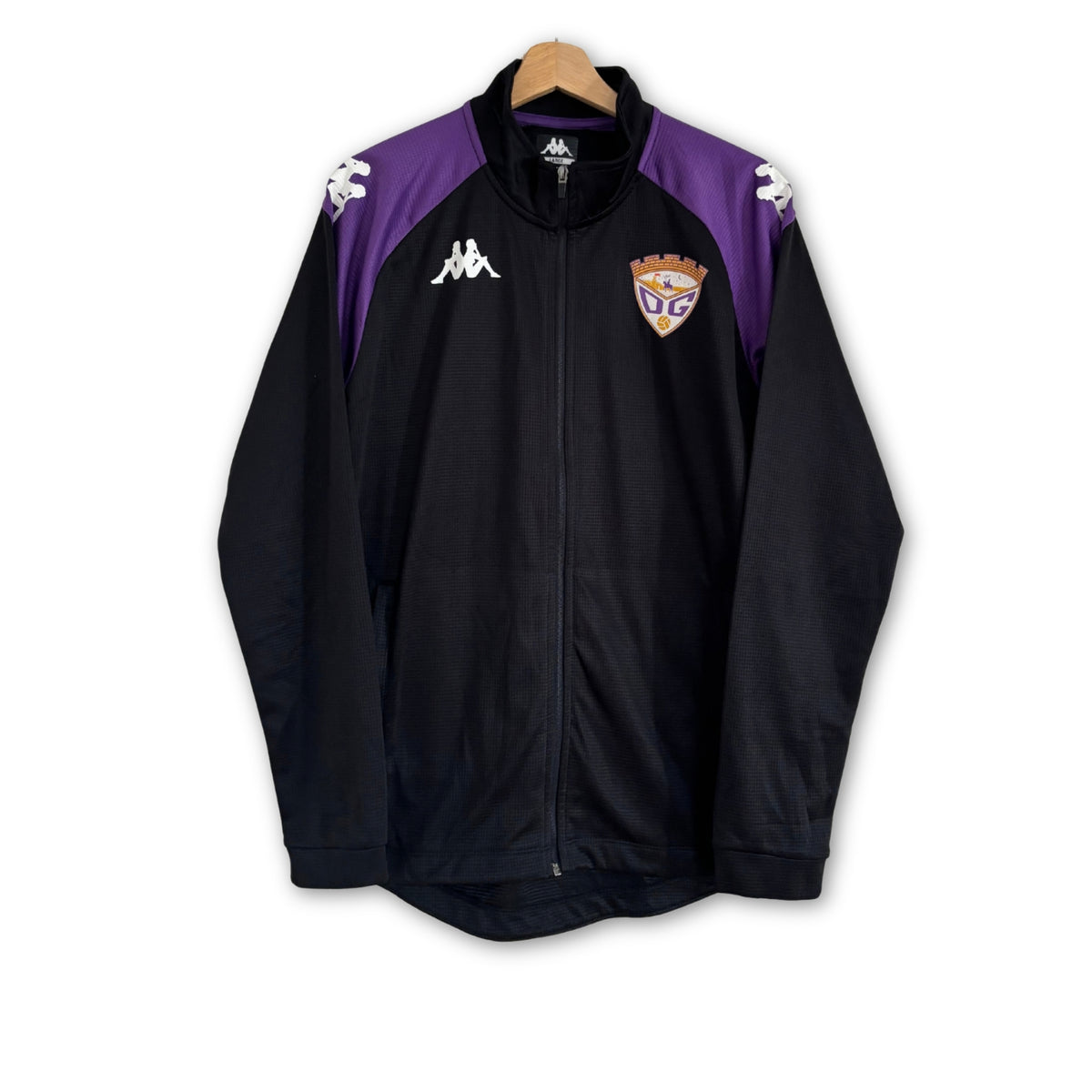 Chaqueta de fútbol CD Guadalajara Kappa negra y morada