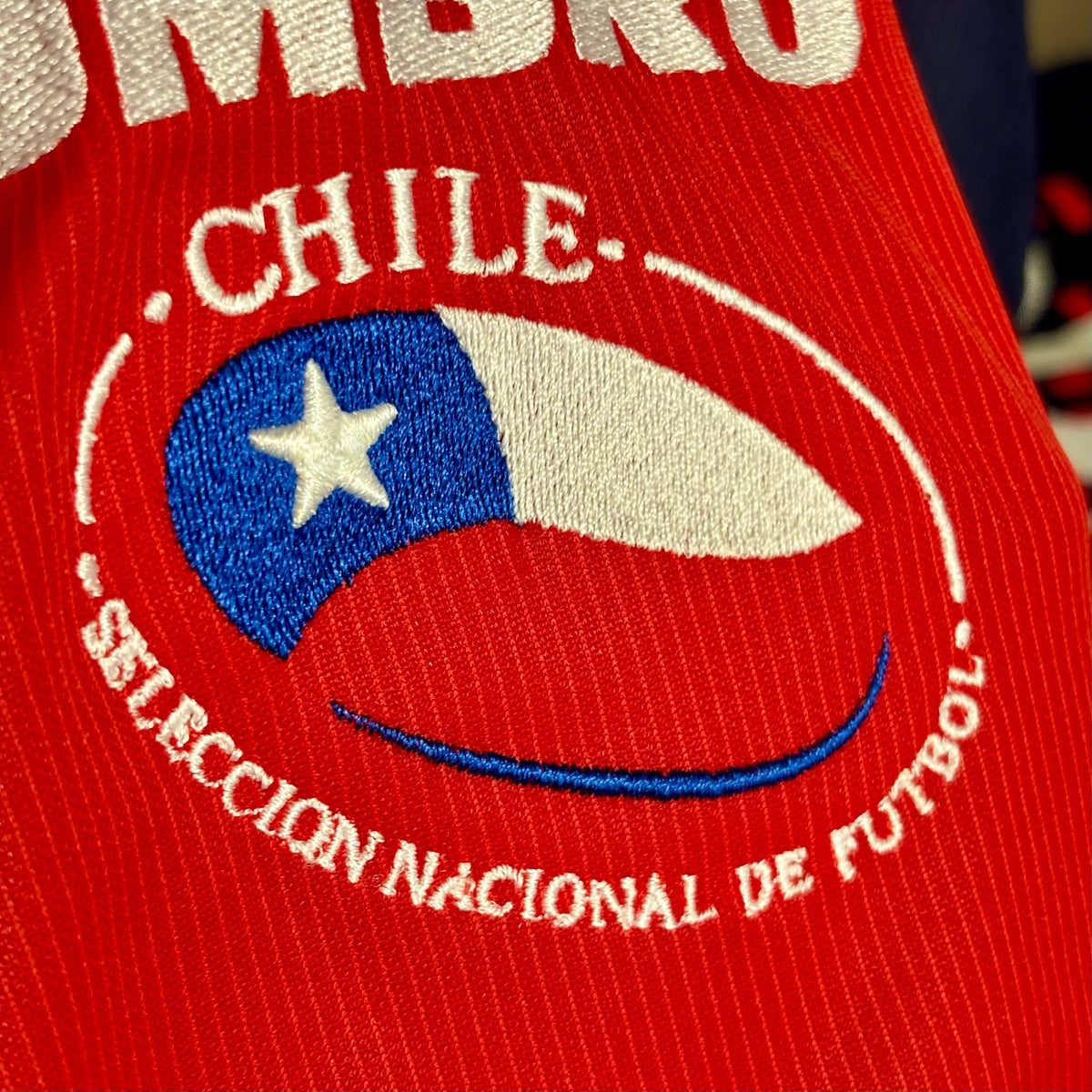 Chile 2000 Umbro Home Shirt / Camiseta de fútbol selección Chile 2000 local original