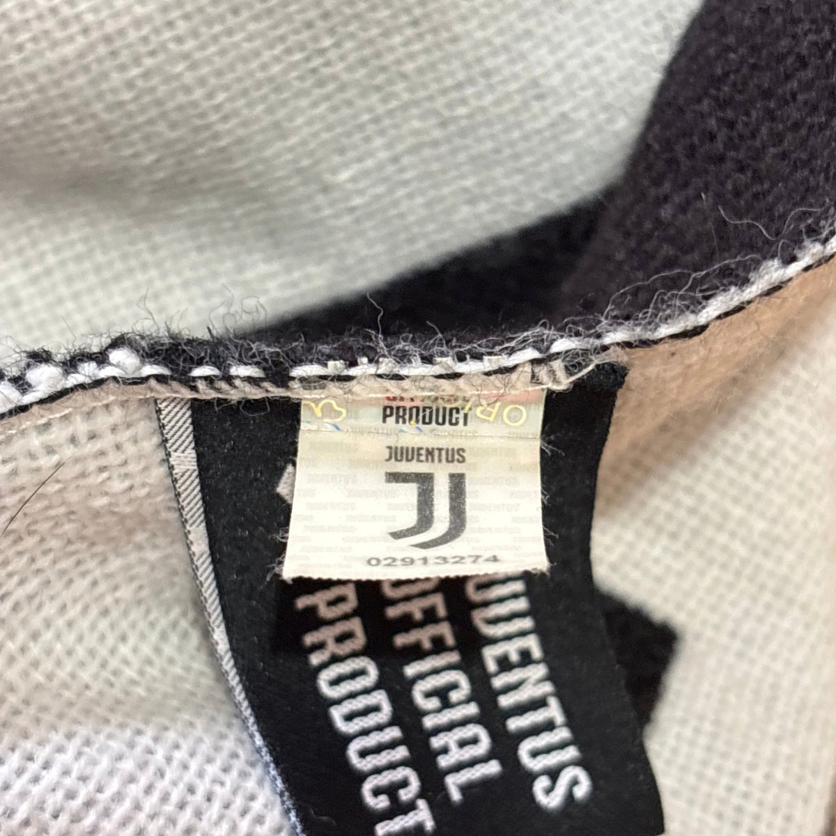Bufanda de fútbol oficial Juventus blanca y negra