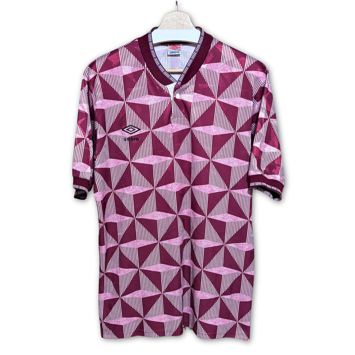 Camiseta de fútbol vintage selección de Letonia 1991-1992 local Umbro