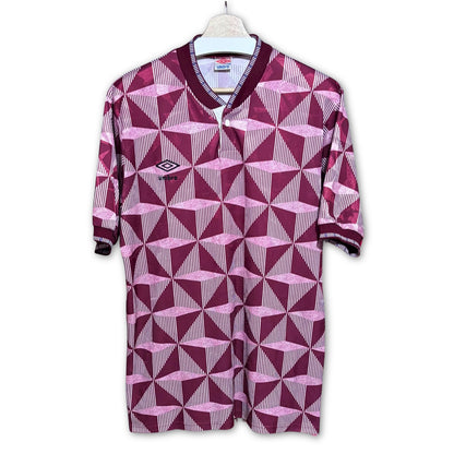 Camiseta de fútbol vintage selección de Letonia 1991-1992 local Umbro