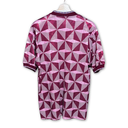 Camiseta de fútbol vintage selección de Letonia 1991-1992 local Umbro