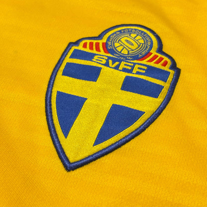 sweden-suecia-home-football-jersey-shirt-2010-camiseta-futbol-local-umbro-